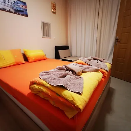 Dari Garden градина *