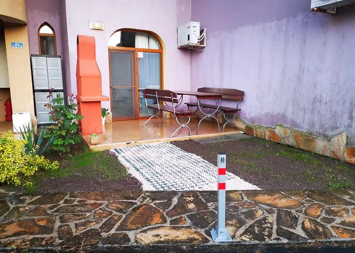 Dari Garden градина Tschernomorez