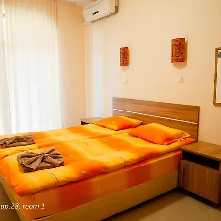 Dari Garden градина Apartment Chernomorets