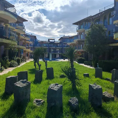 Apartment Dari Garden градина *