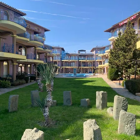 Apartment Dari Garden градина Chernomorets