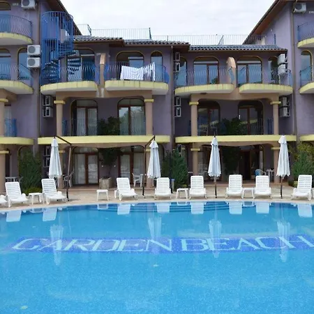 Apartment Dari Garden градина *