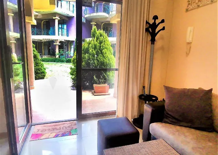 Dari Garden градина *