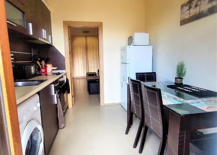Apartment Dari Garden градина *