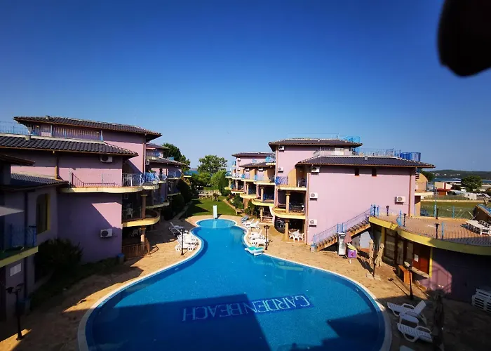 Apartament Dari Garden градина