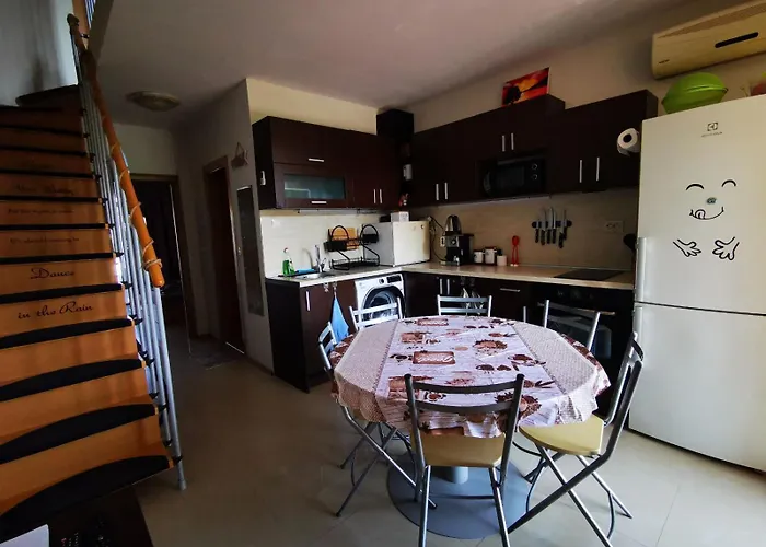 Dari Garden градина Apartament Czernomorec